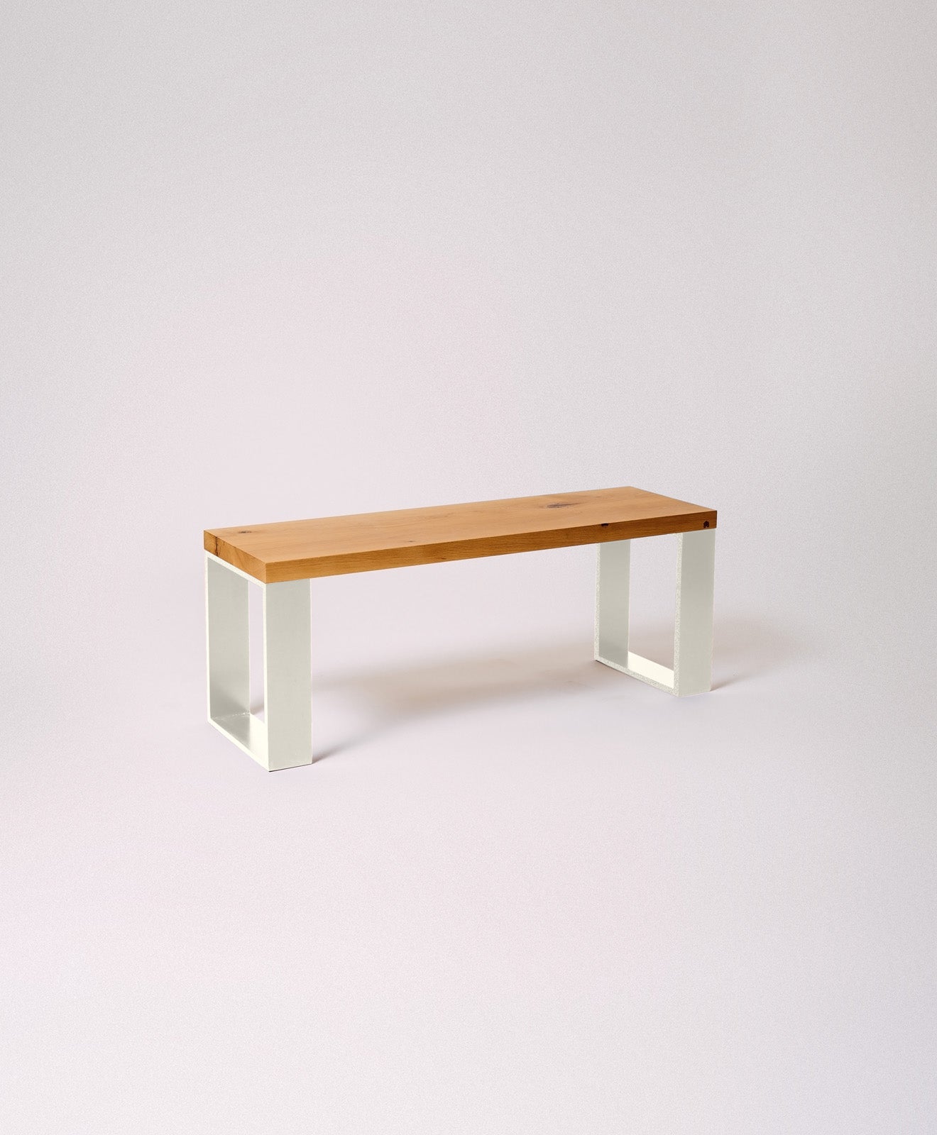 Sitzmöbel aus Massivholz & Stahl