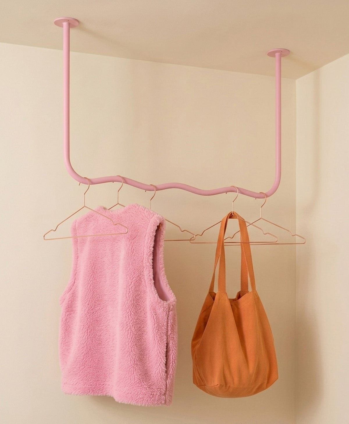 Flur Möbel & Accessoires von Kawentsmann