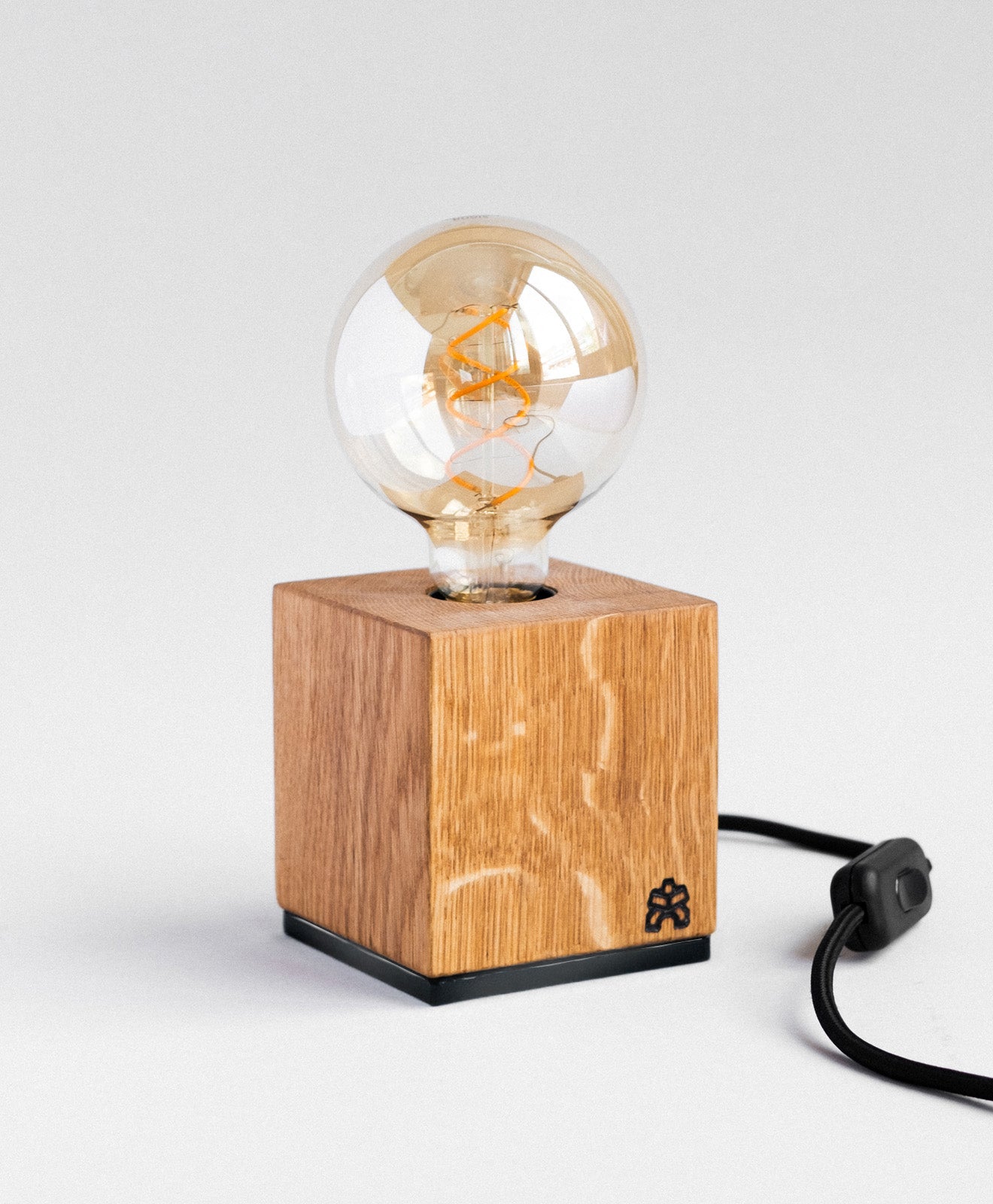 Tischlampe Holz LORENZ - Kawentsmann Digital GmbH