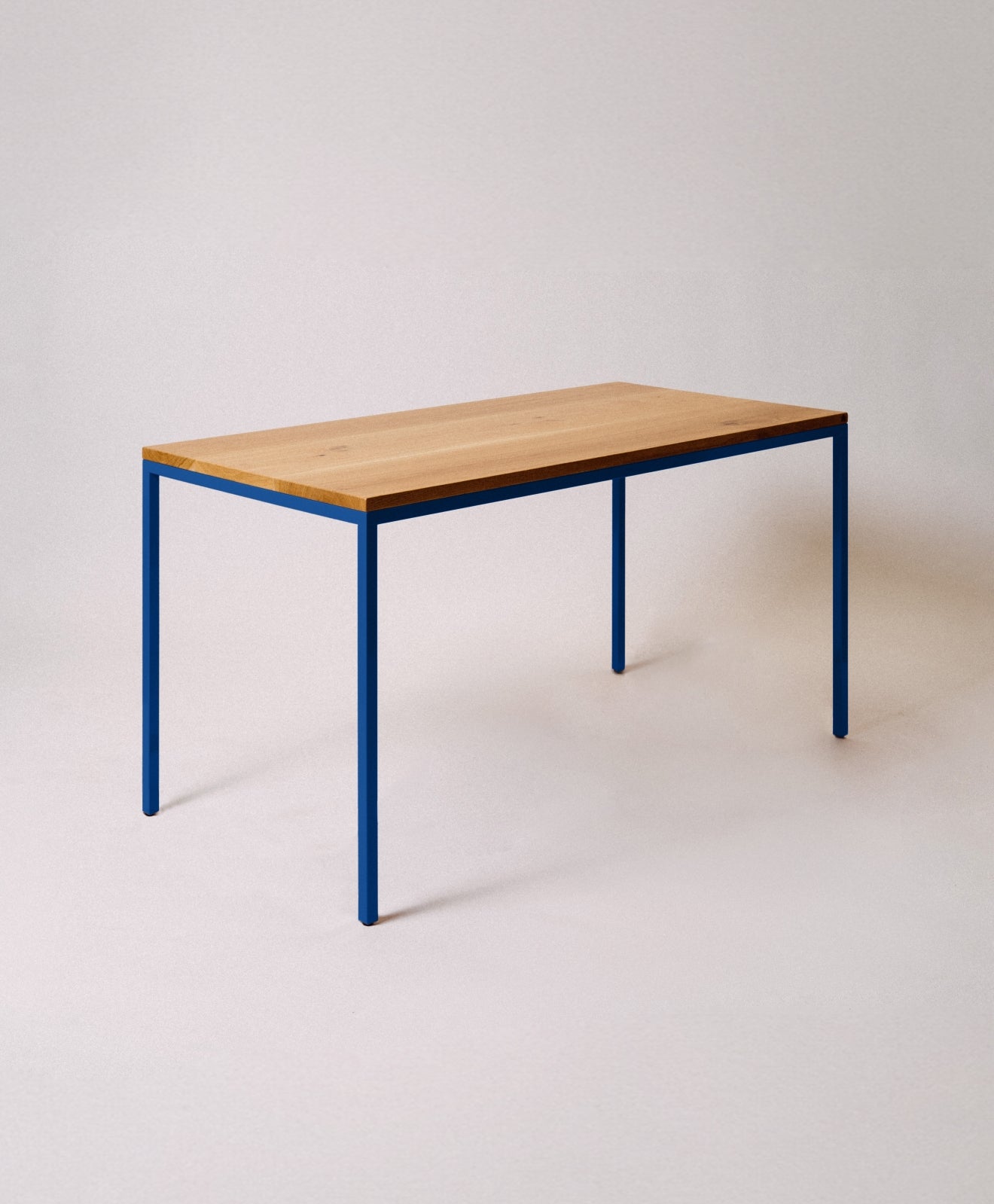 Kawentsmann Tisch "Talon" mit Vierfuß - Kawentsmann Digital GmbH