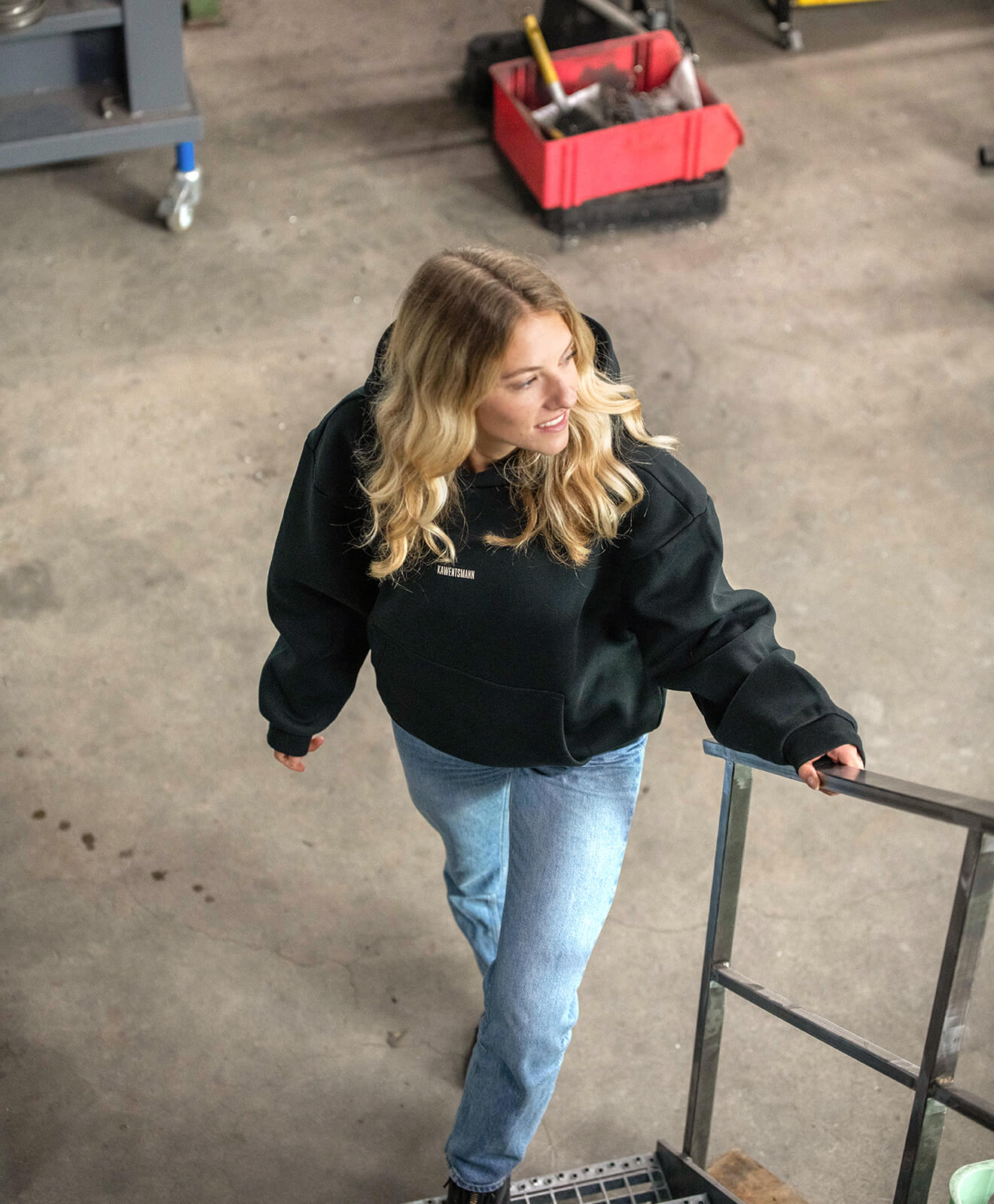 Hoodie Schwarz "Daily Grind"