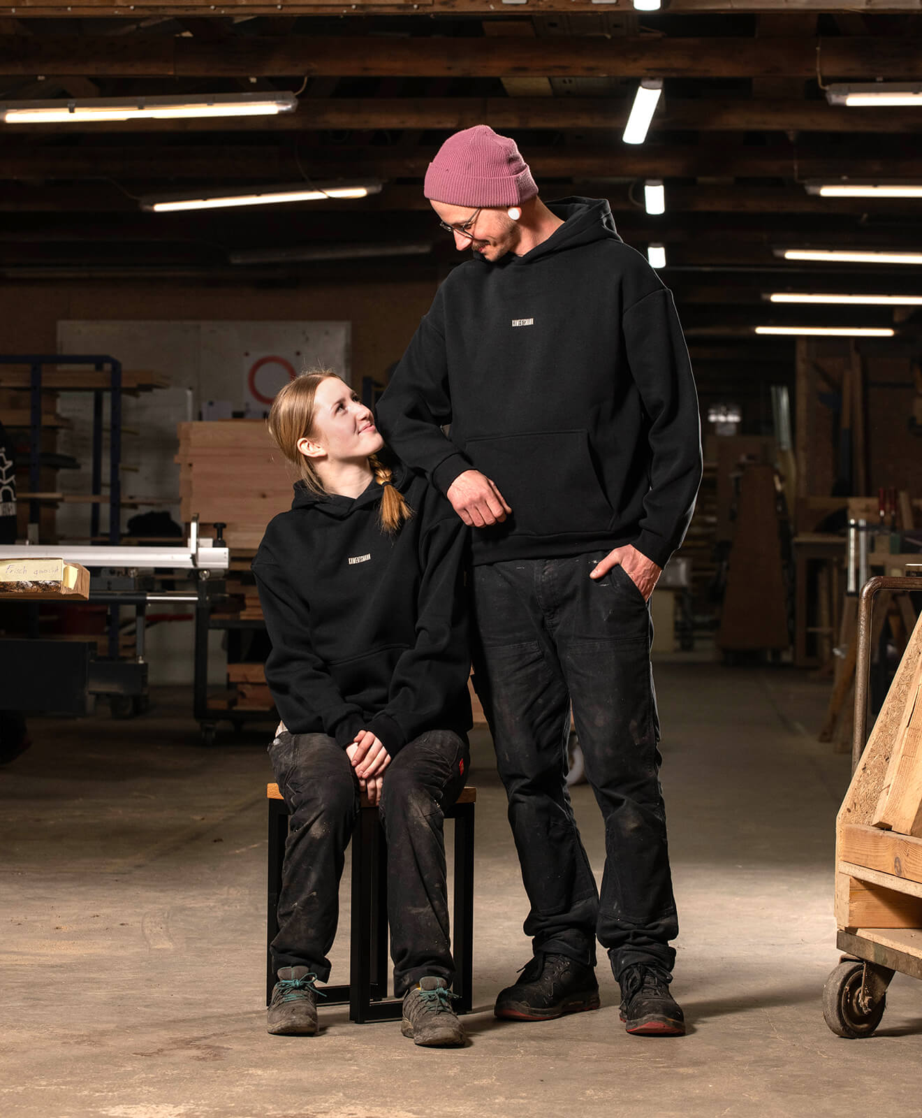 Hoodie Schwarz "Daily Grind"