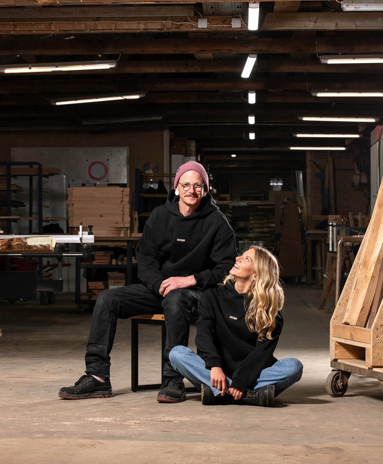 Hoodie Schwarz "Daily Grind"