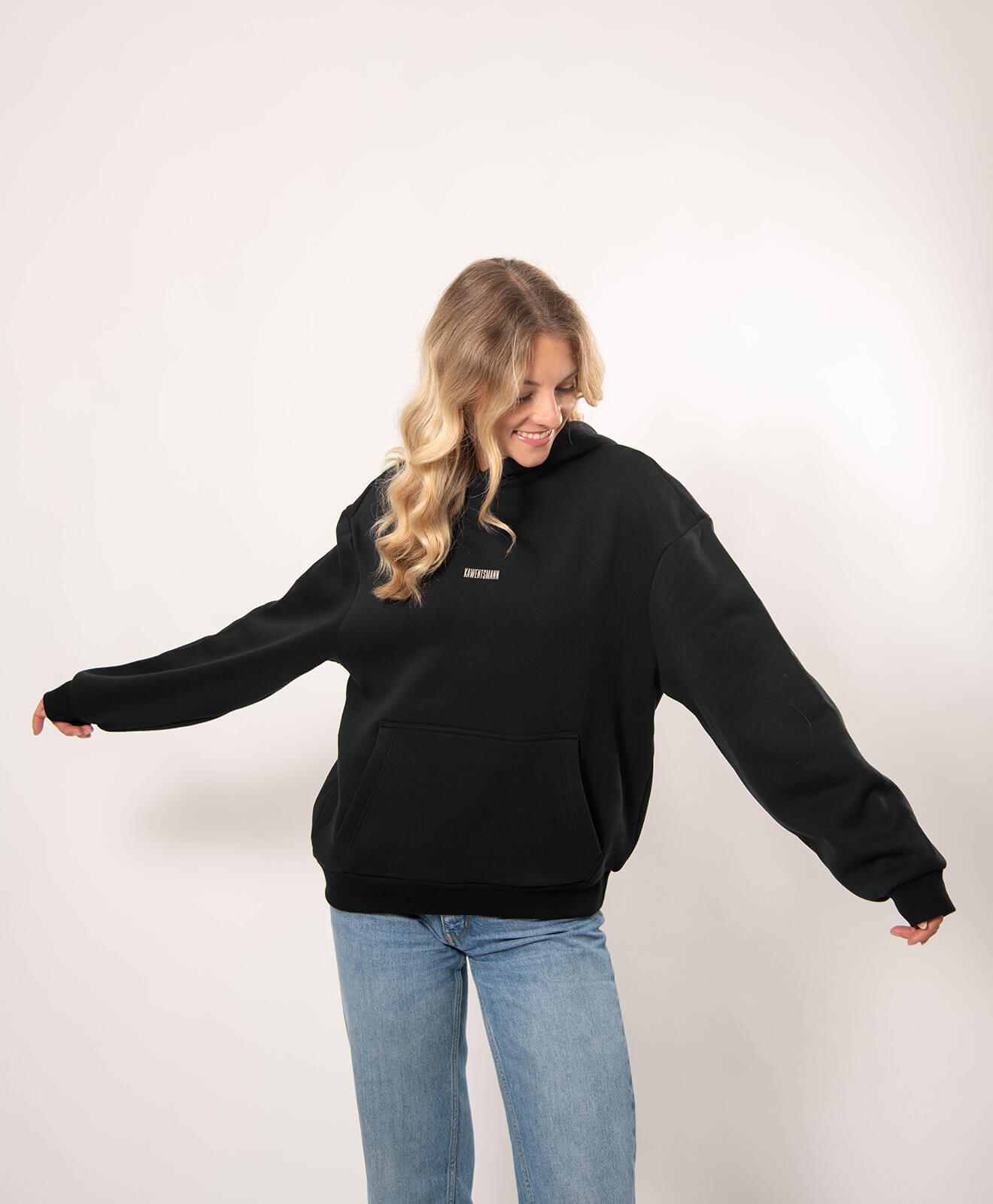 Hoodie Schwarz "Daily Grind"