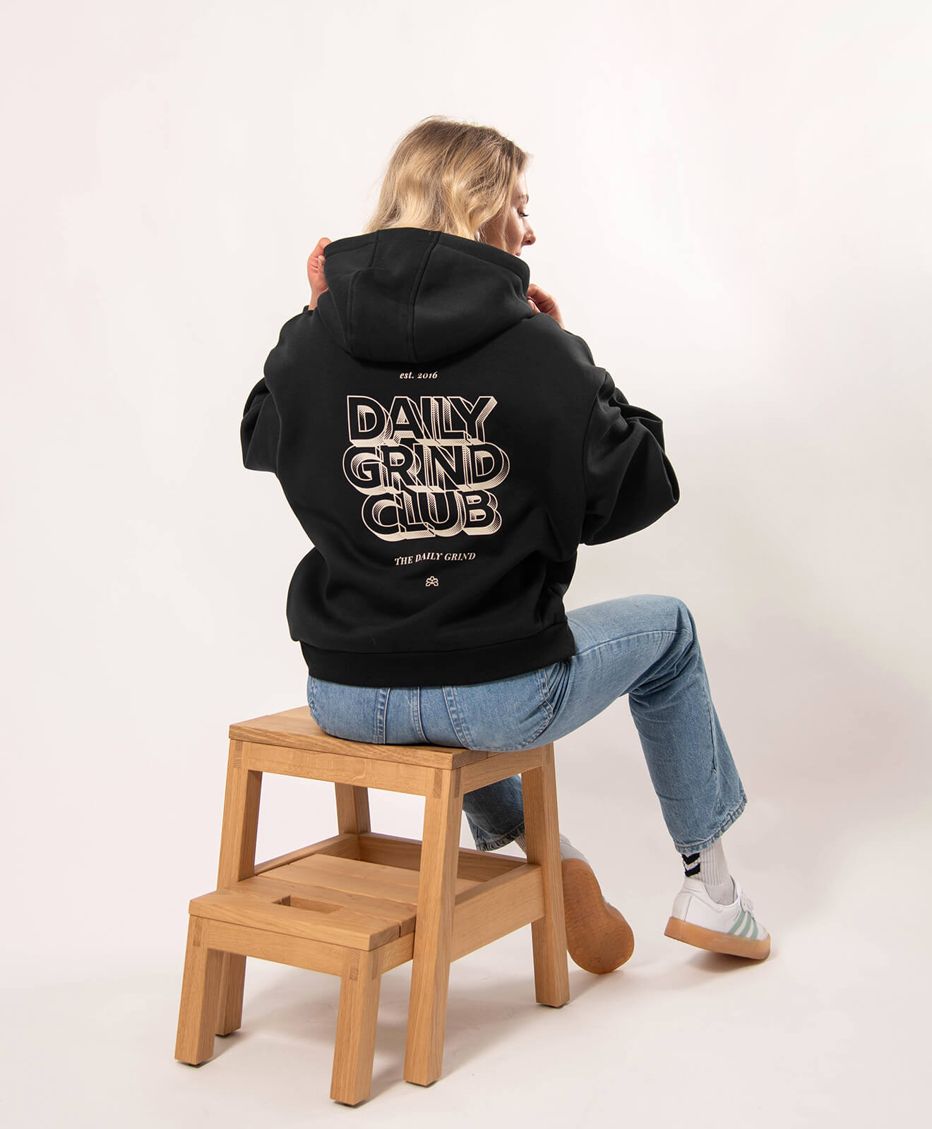 Hoodie Schwarz "Daily Grind"
