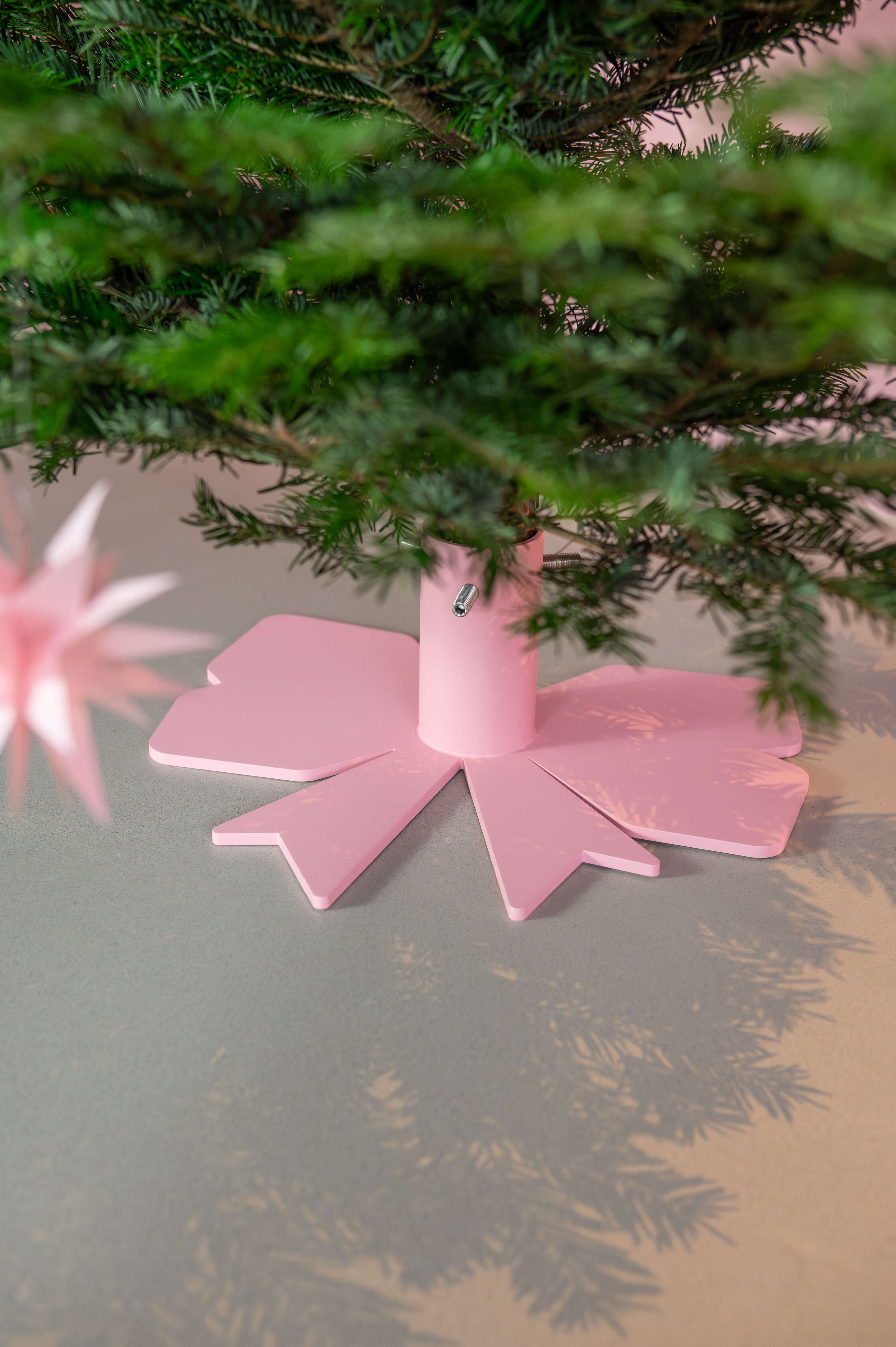 Weihnachtsbaumständer Schleife KAWENTSMANN x DAS BRUNS HAUS