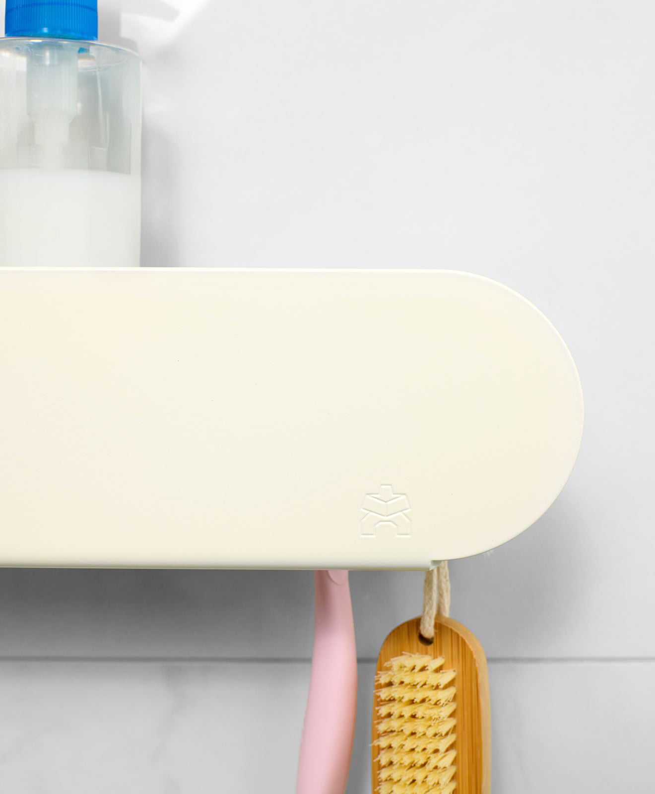 Duschablage ohne Bohren ORBI in Weiß Detailaufnahme Front