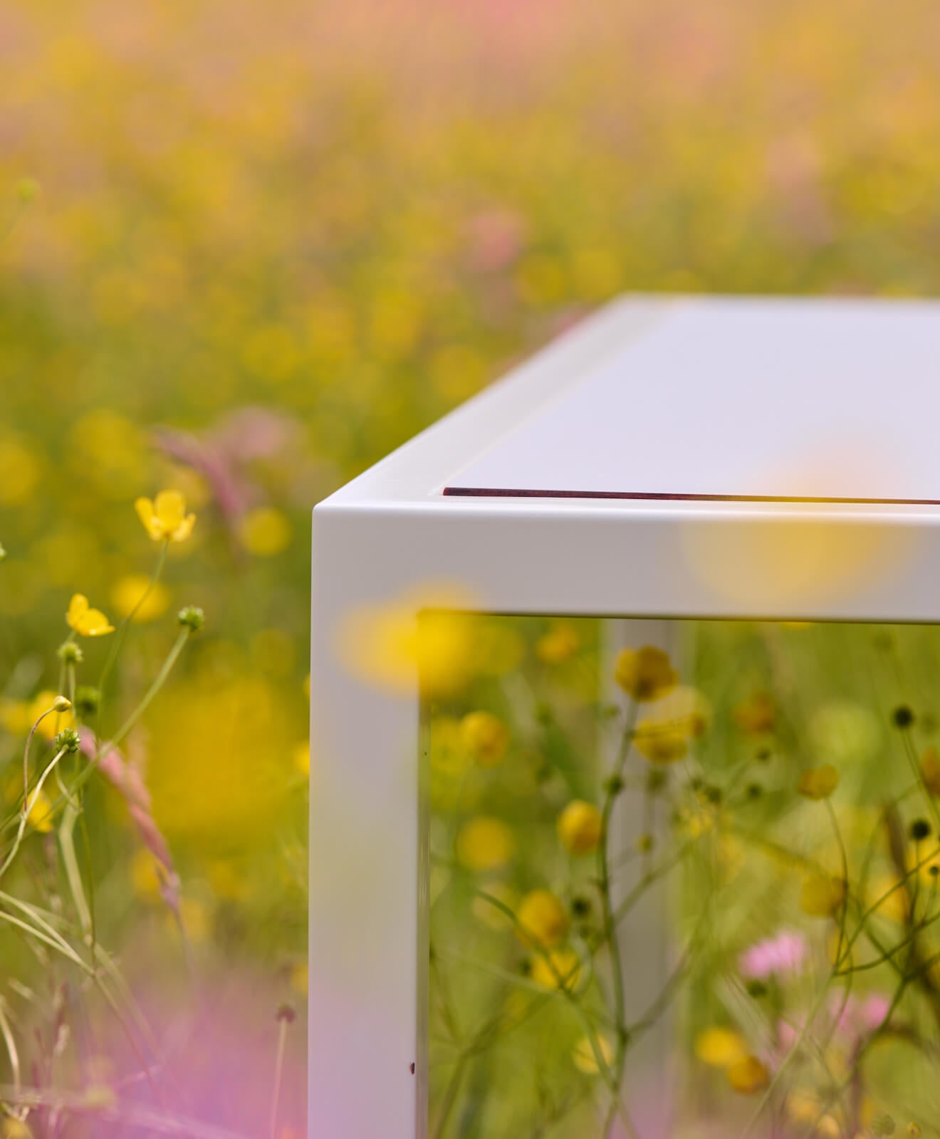 Detailbild vom Outdoor Tisch wetterfest Talon von Kawentsmann