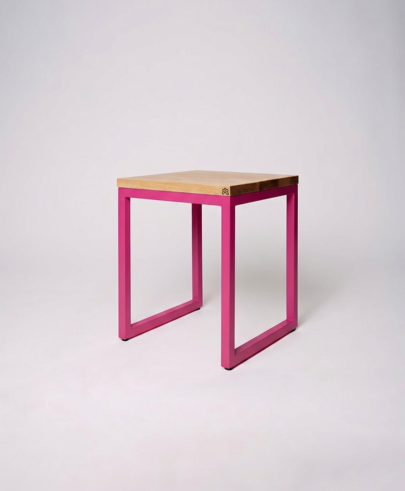Hocker Holz Eiche & Metall TALON ohne Mittelstrebe von KAWENTSMANN