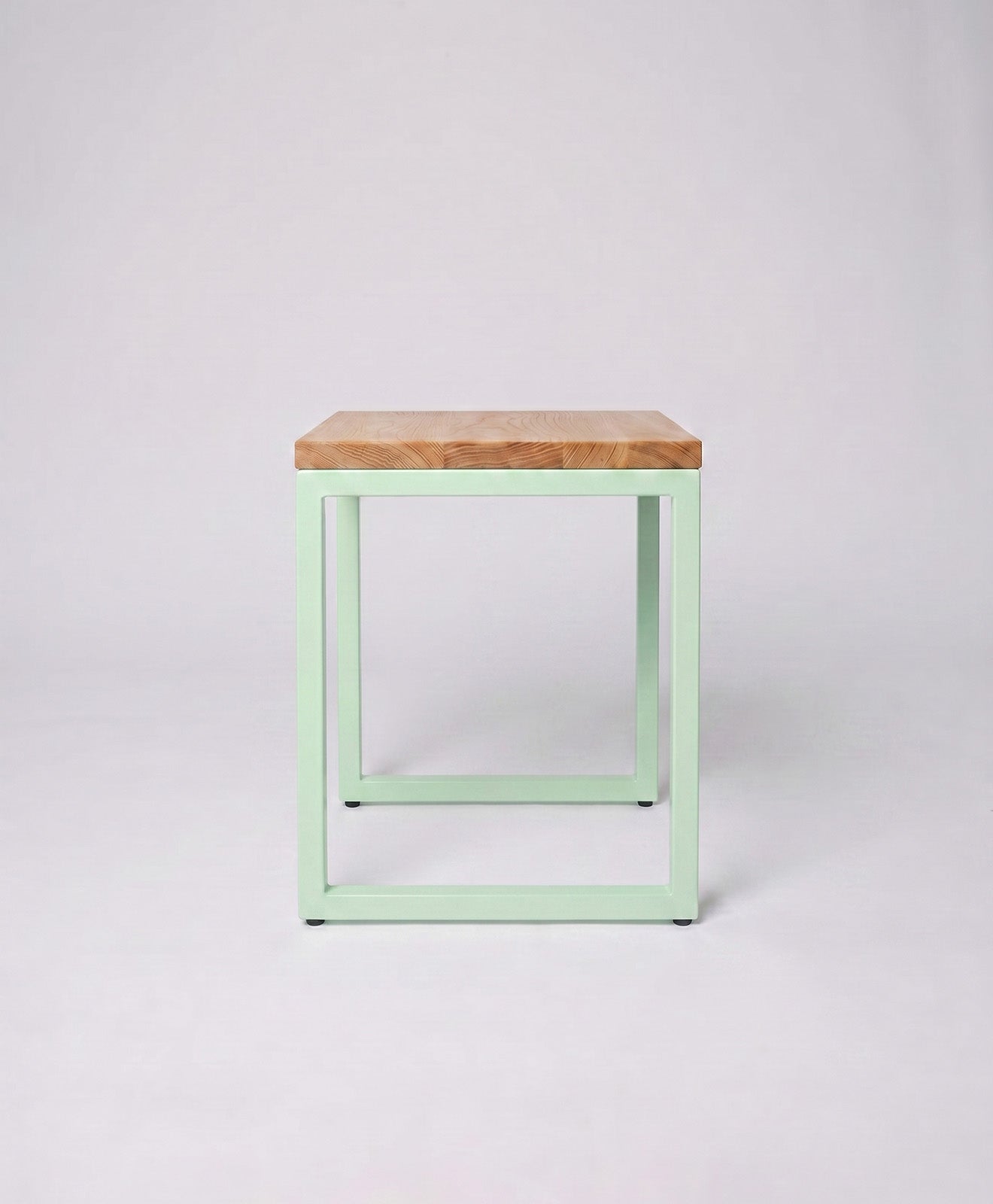 Hocker Holz Eiche & Metall TALON ohne Mittelstrebe von KAWENTSMANN