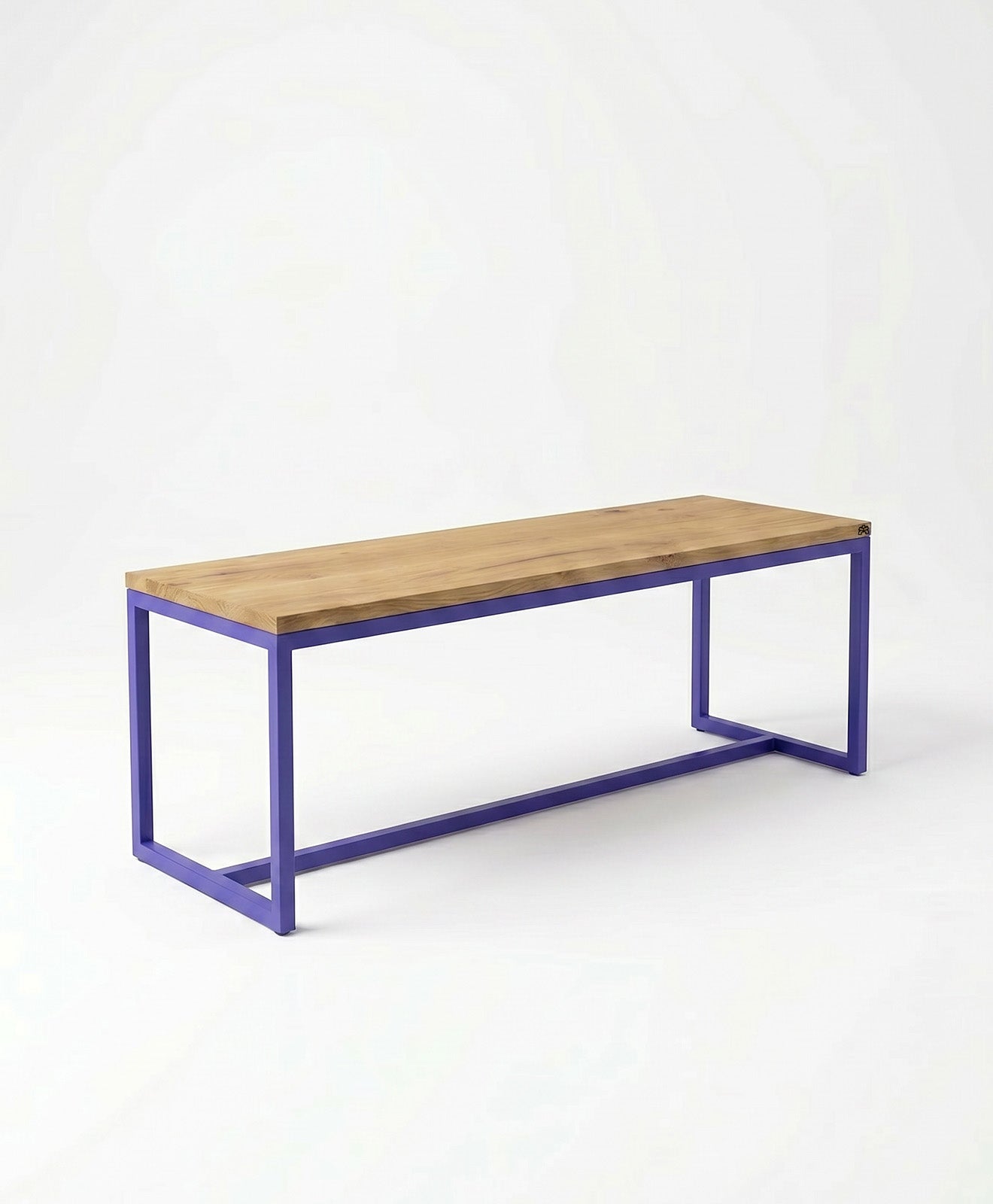 Sitzbank aus Holz & Stahlgestell TALON mit Mittelstrebe von KAWENTSMANN