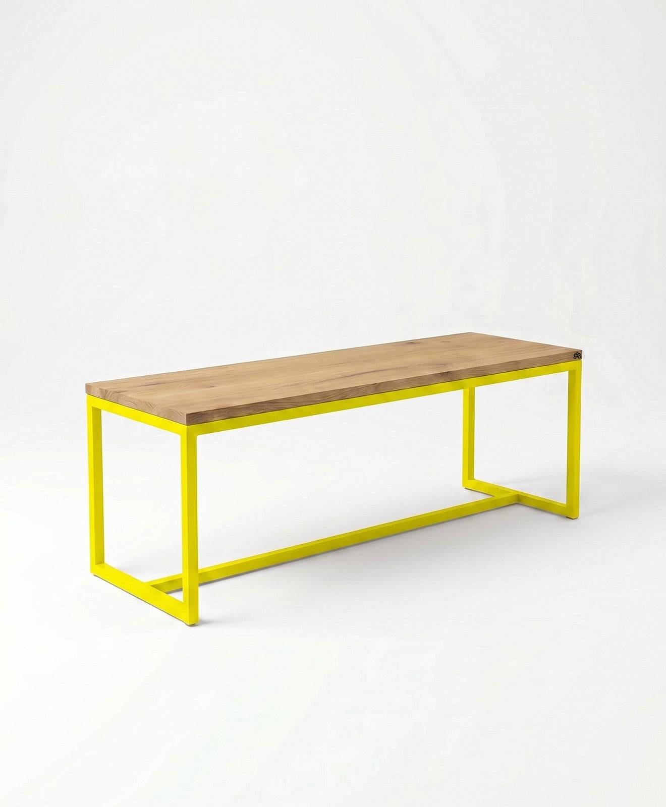 Sitzbank aus Holz & Stahlgestell TALON mit Mittelstrebe von KAWENTSMANN