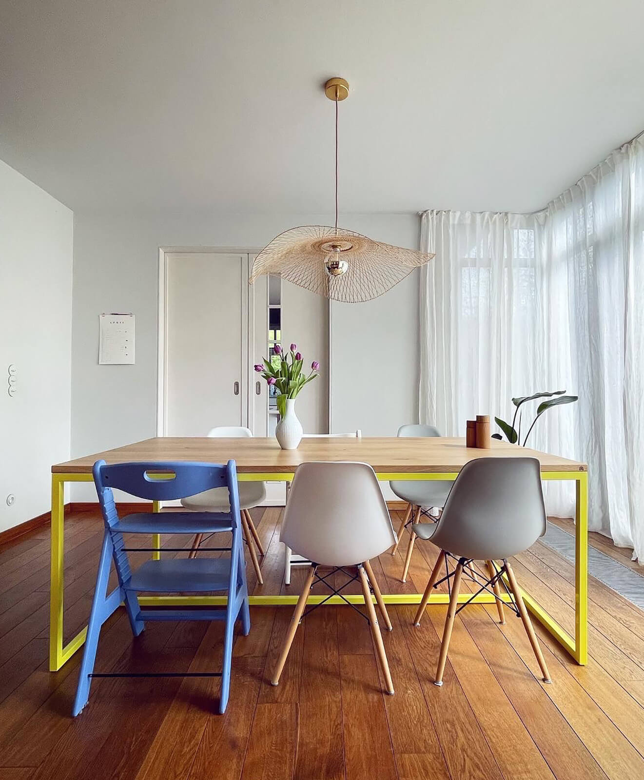 Esstisch Massivholz im Esszimmer von Kawentsmann