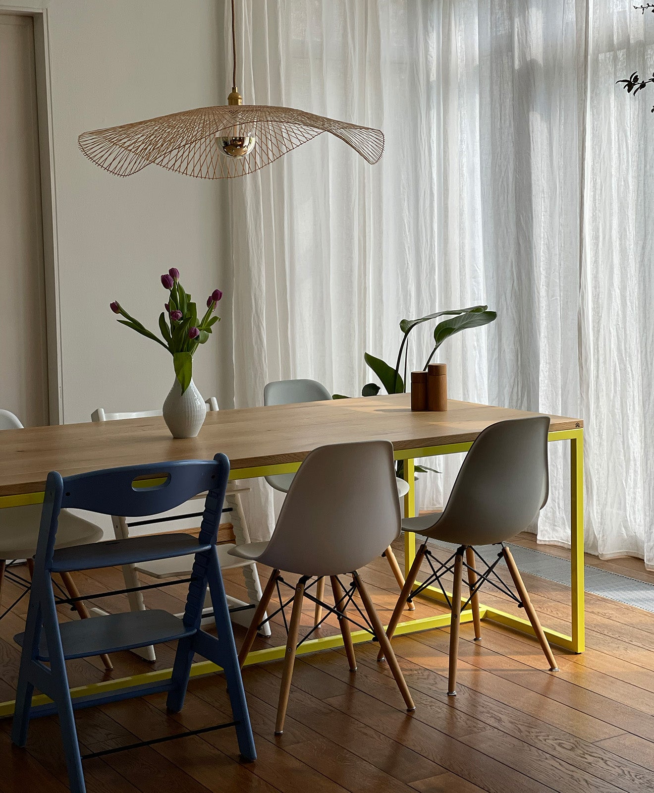 Kawentsmann Tisch "Talon" mit Mittelstrebe - Kawentsmann Digital GmbH