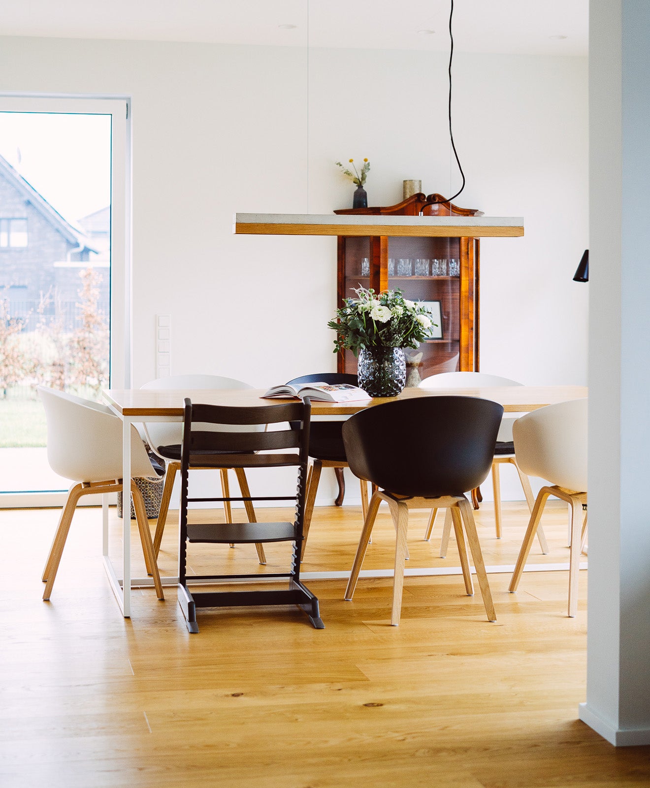 Kawentsmann Tisch "Talon" mit Mittelstrebe - Kawentsmann Digital GmbH