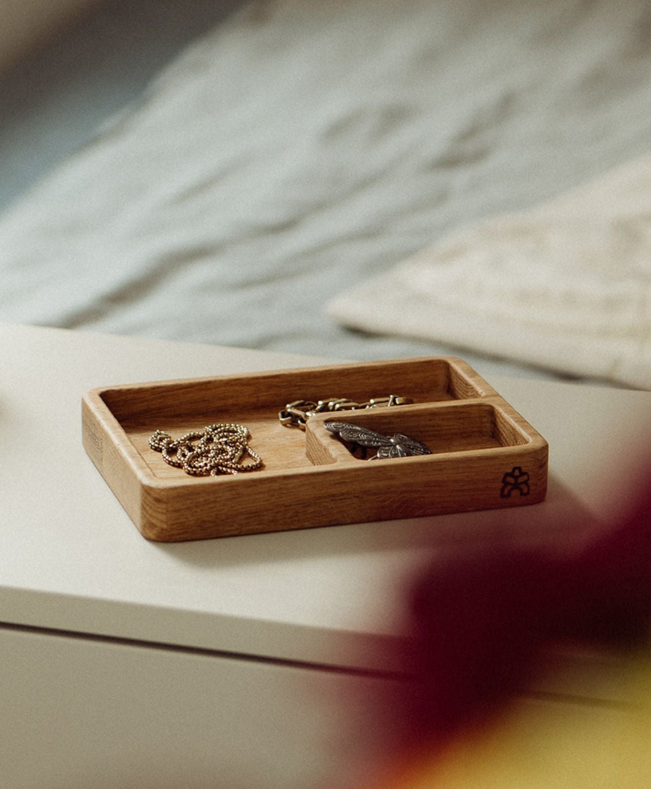 Kawentsmann Dekotablett aus Holz "Kleine Frida" - Moodbild als Ablage von Schmuck