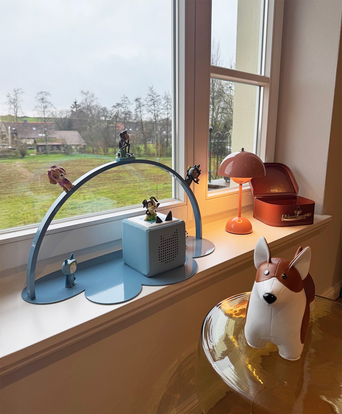 Regal passend für Tonies und Toniebox aus Metall in blau