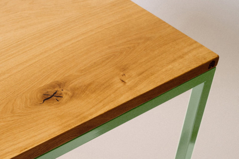 Detailbild von einem Tisch TALON in Weißgrün zur Veranschaulichung der Serie TALON von KAWENTSMANN