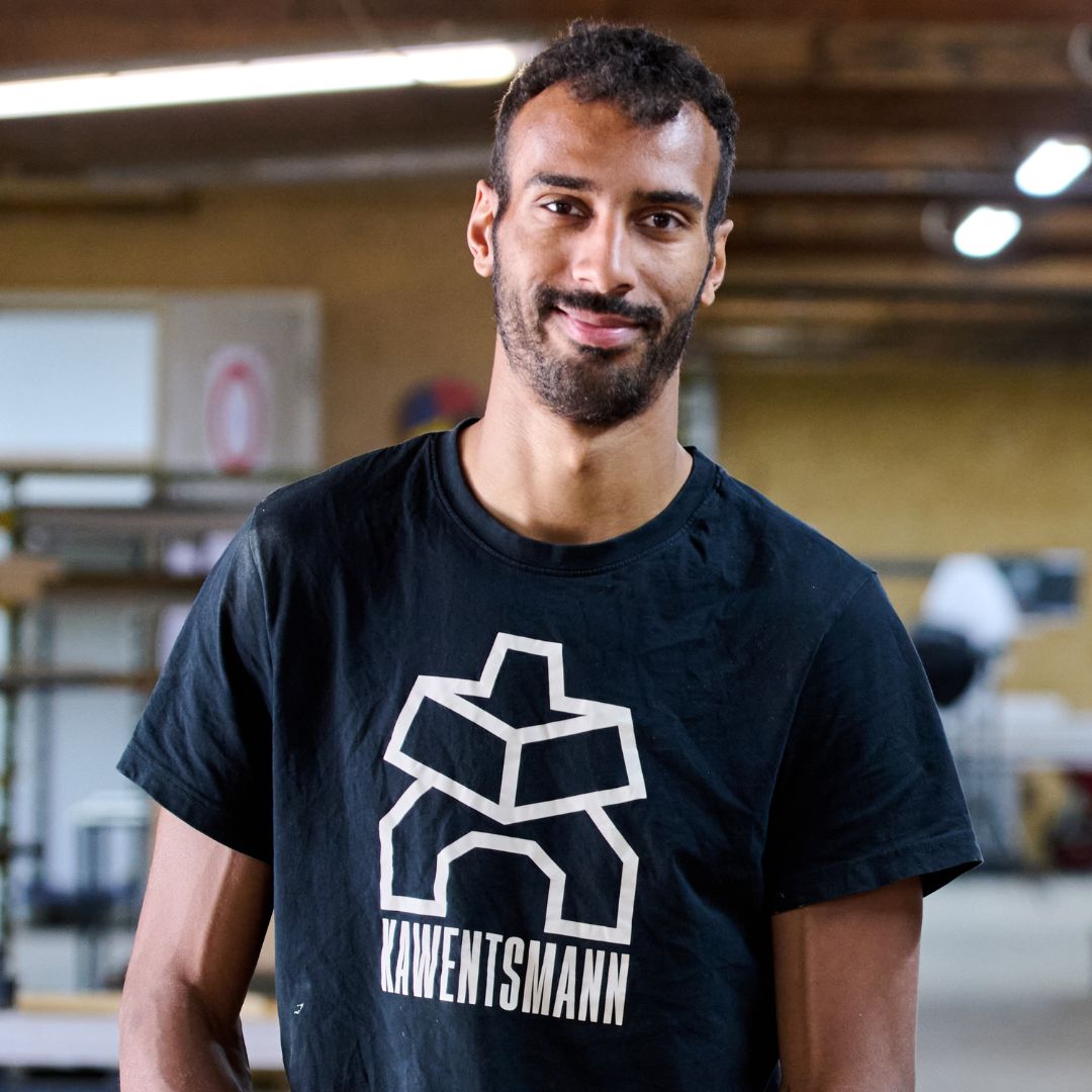 Teammitglied Adam - Auszubildender Tischler