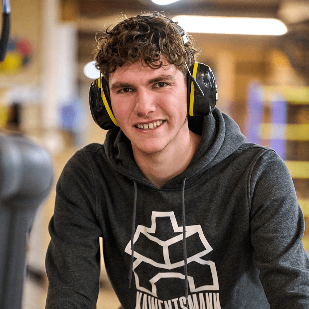 Teammitglied Edgar - auszubildender Tischler