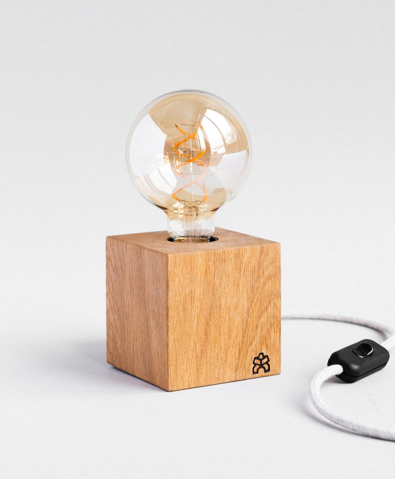 Tischlampe Holz LORENZ - Kawentsmann Digital GmbH