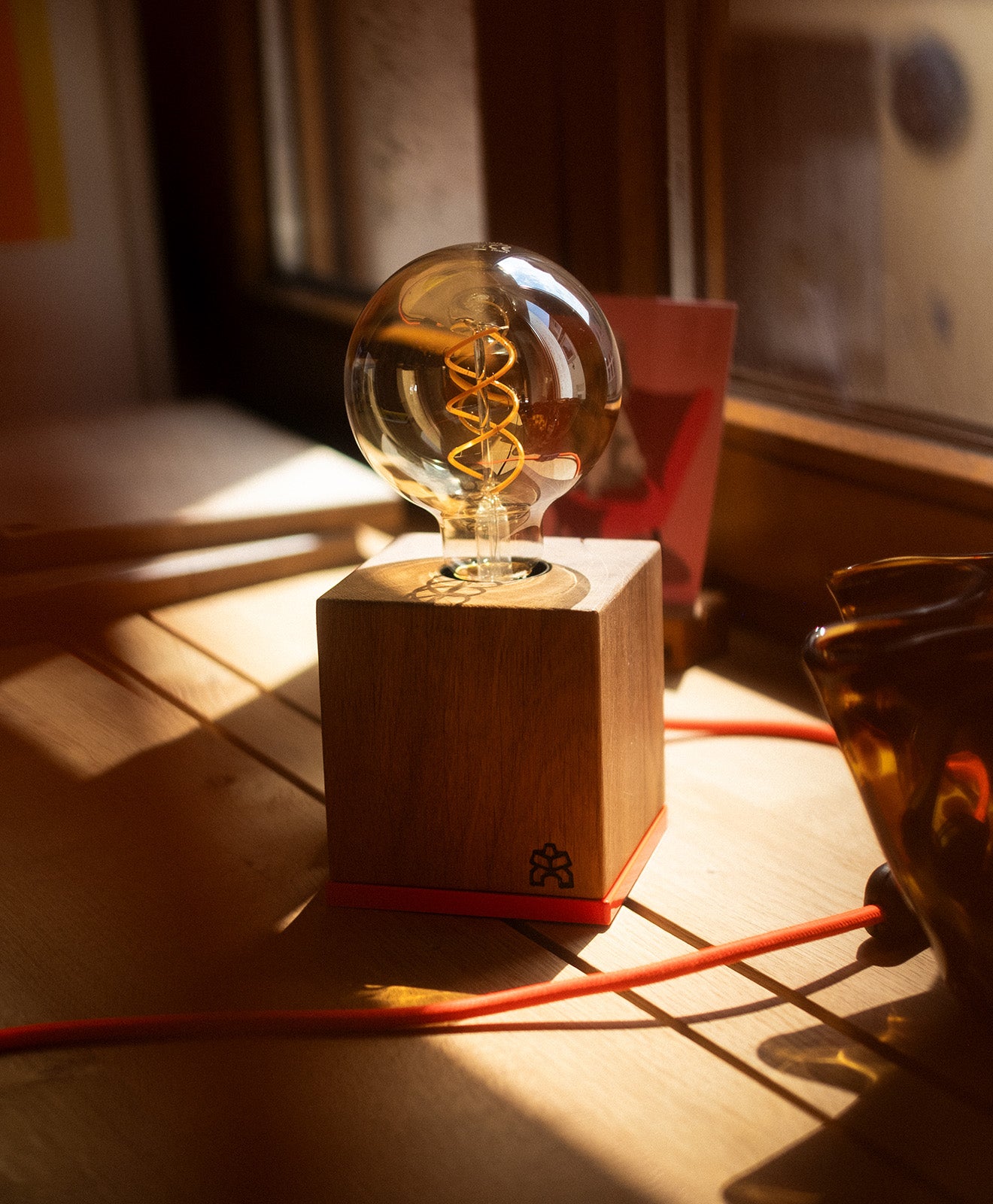 Tischlampe Holz LORENZ - Kawentsmann Digital GmbH