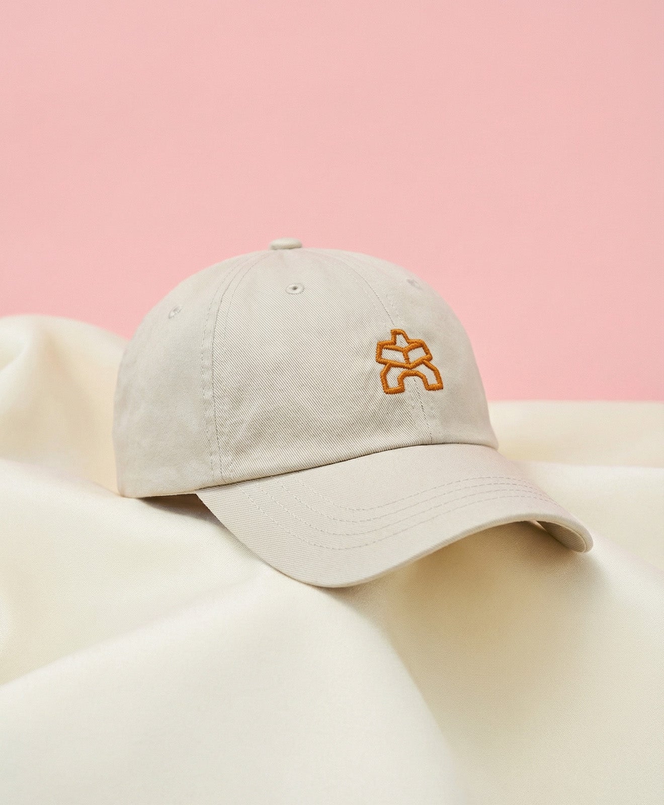KAWENTSMANN Cap in Beige mit orangenem Logo-Stick