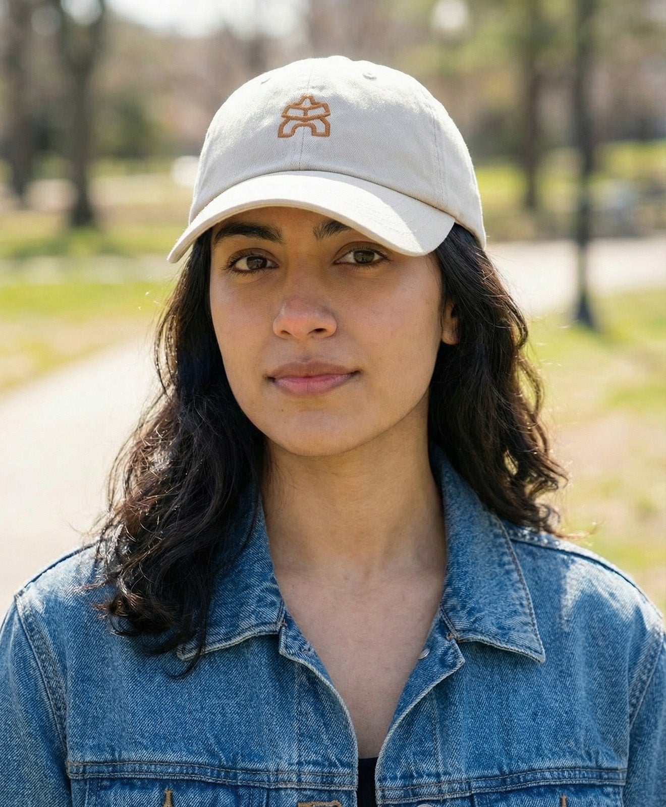 KAWENTSMANN Cap in Beige mit orangenem Logo-Stick