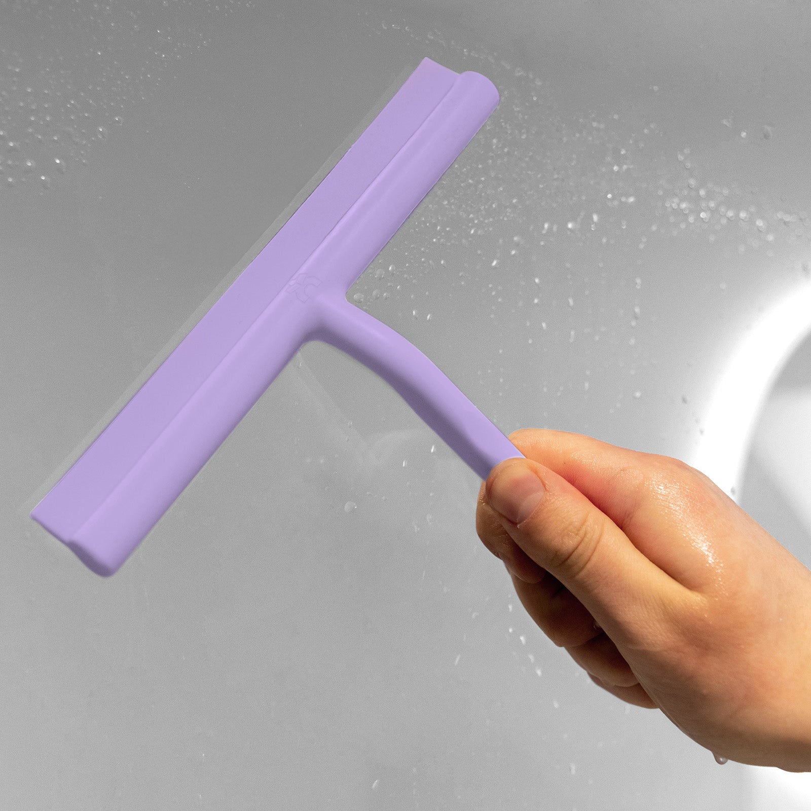 Abzieher aus Silikon für Bad und mehr von KAWENTSMANN in Lila