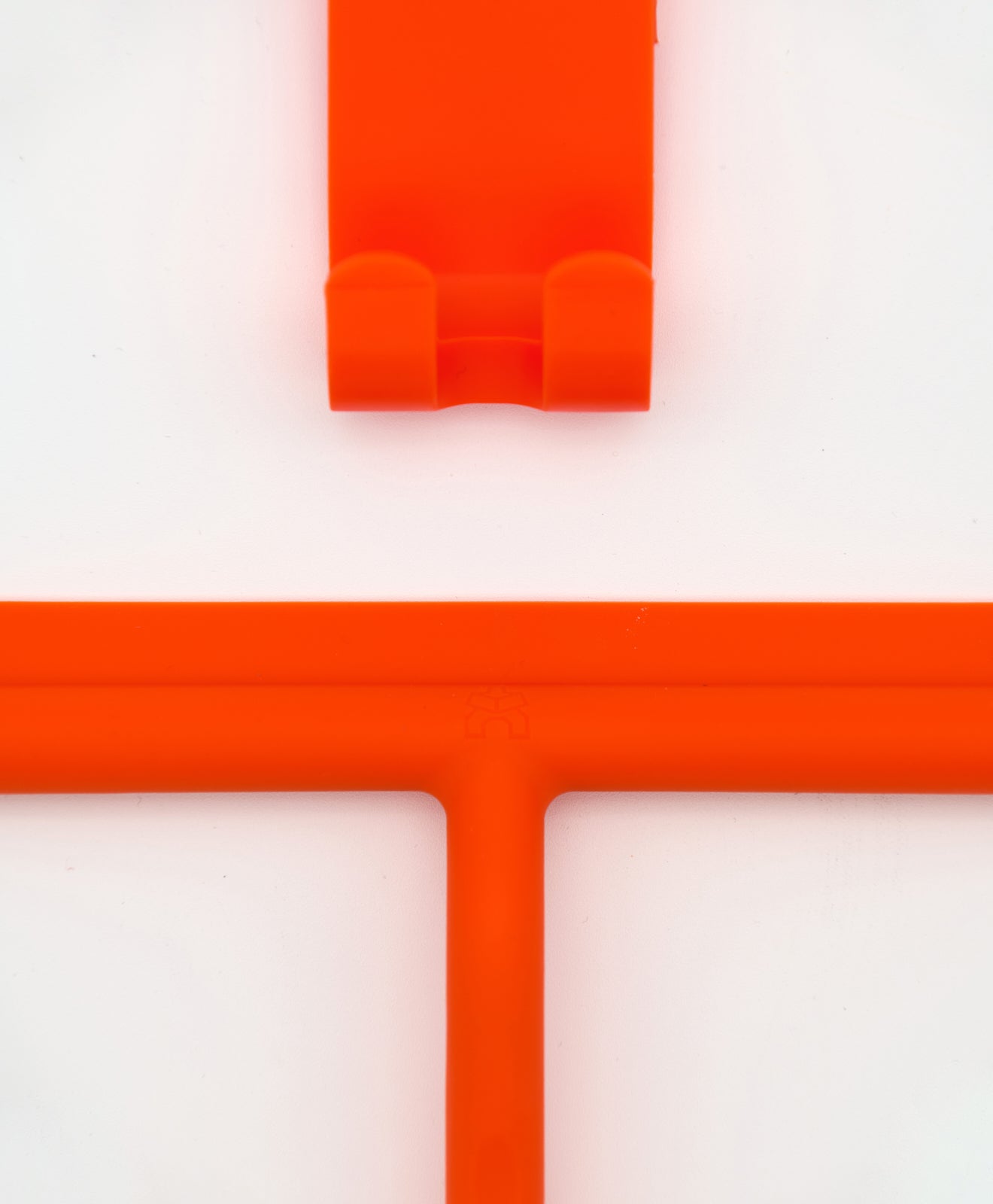 Abzieher aus Silikon für Bad und mehr von KAWENTSMANN in Orange