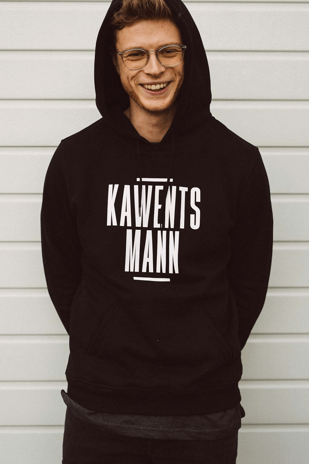 Hoodie Schwarz mit Schriftzug-Print in Weiß