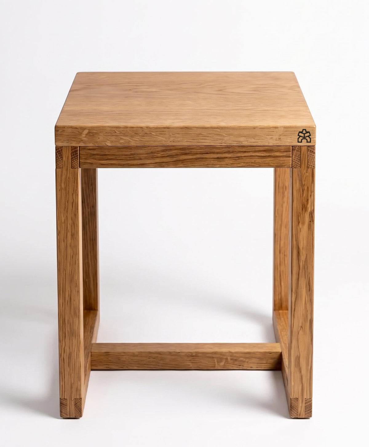 Hocker Massivholz Eiche von KAWENTSMANN - Frontansicht