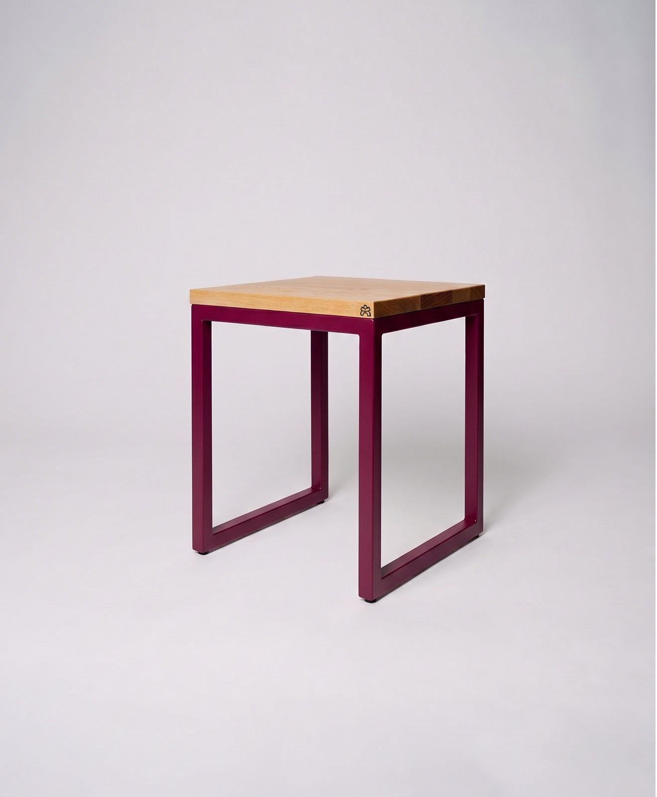 Hocker Holz Eiche & Metall TALON ohne Mittelstrebe von KAWENTSMANN