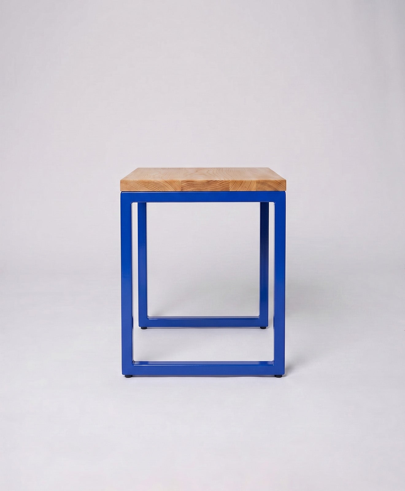Hocker Holz Eiche & Metall TALON ohne Mittelstrebe von KAWENTSMANN