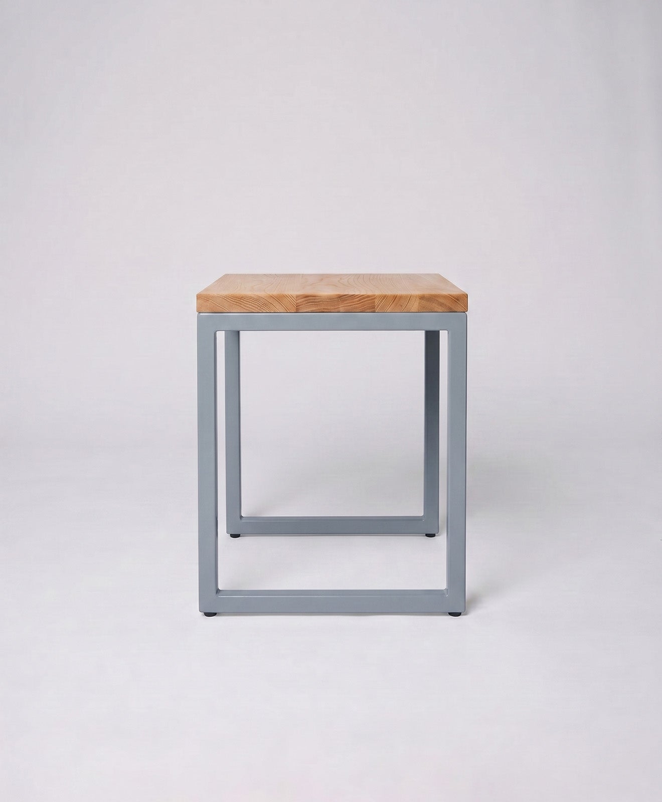 Hocker Holz Eiche & Metall TALON ohne Mittelstrebe von KAWENTSMANN