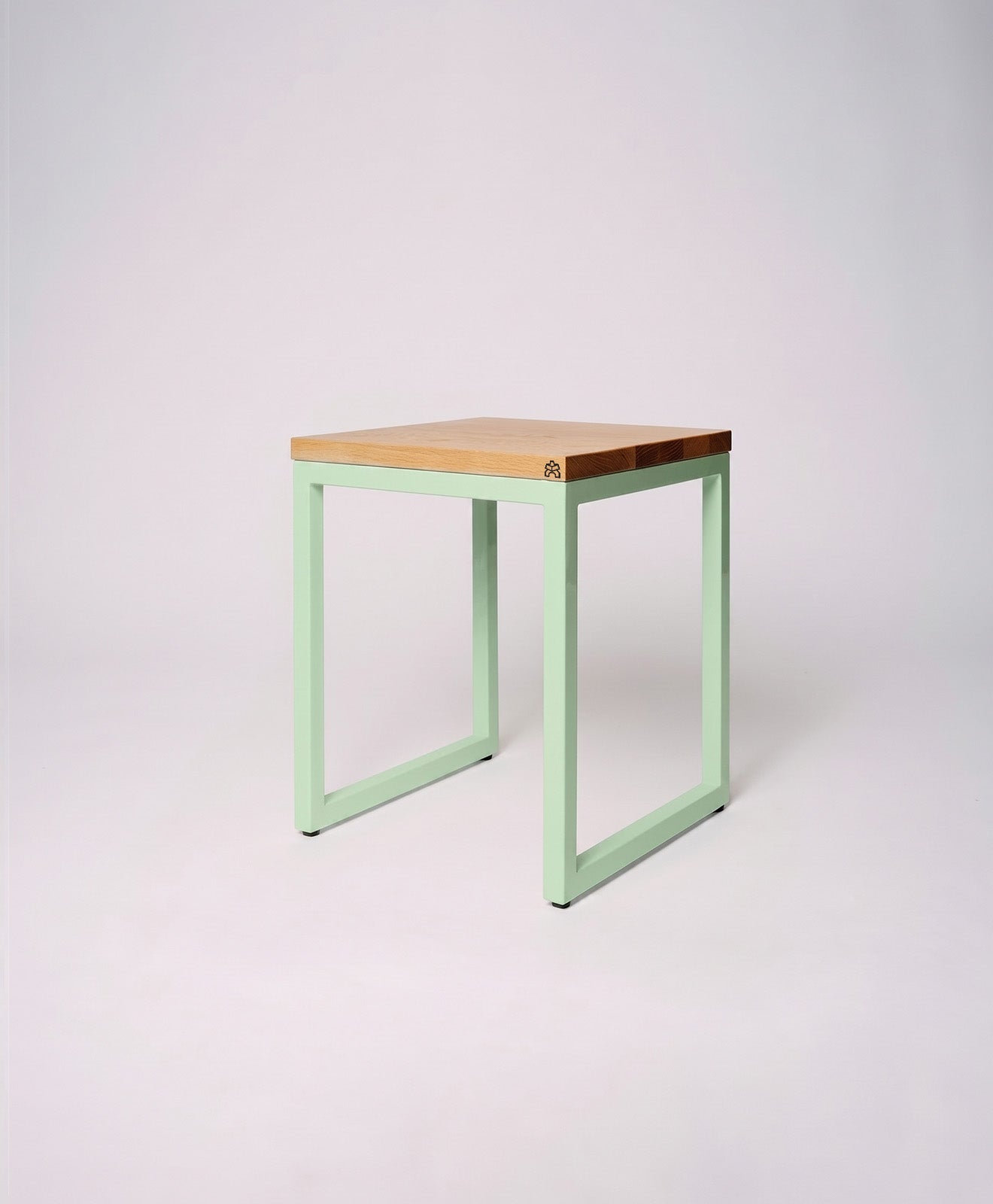 Hocker Holz Eiche & Metall TALON ohne Mittelstrebe von KAWENTSMANN