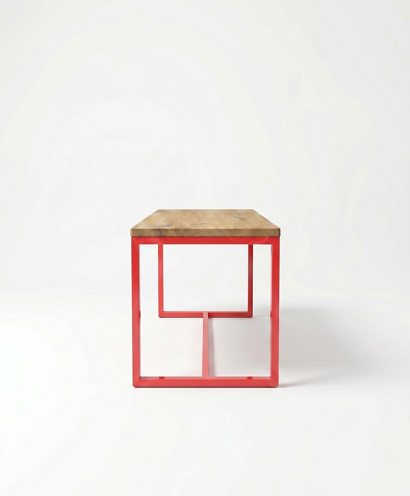 Sitzbank aus Holz & Stahlgestell TALON mit Mittelstrebe von KAWENTSMANN