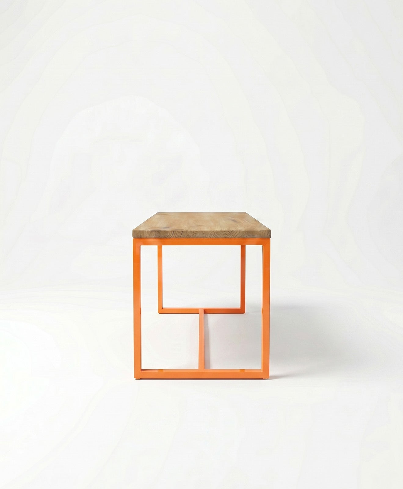 Sitzbank aus Holz & Stahlgestell TALON mit Mittelstrebe von KAWENTSMANN