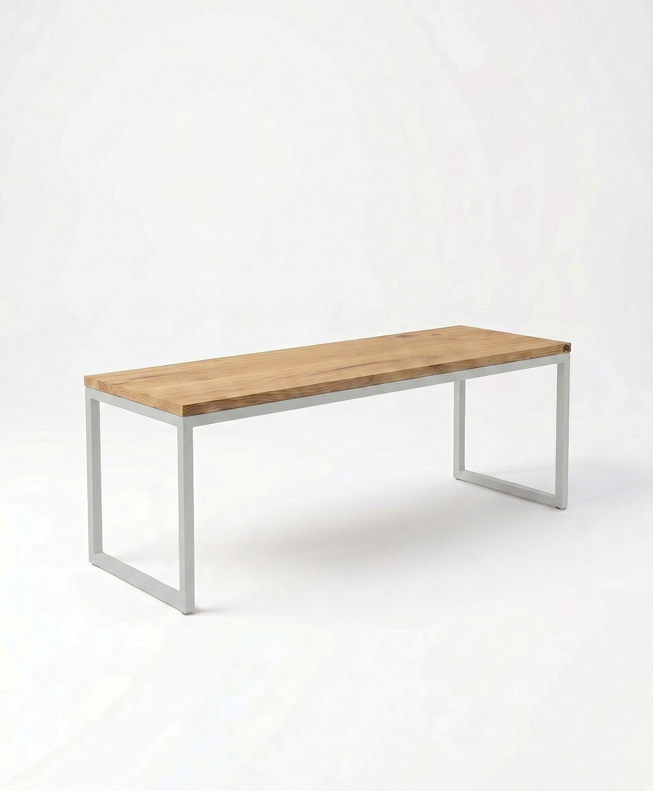 Sitzbank aus Holz & Stahl TALON ohne Mittelstrebe von KAWENTSMANN