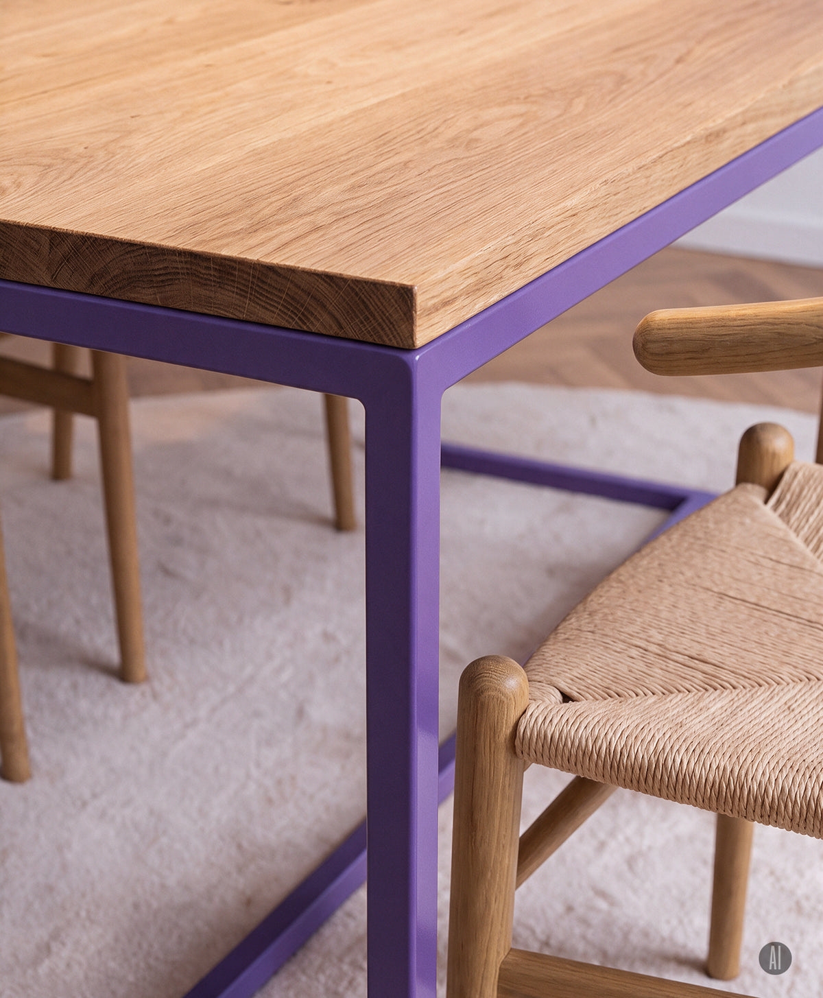 Tisch Massivholz & Stahlgestell mit Mittelstrebe TALON