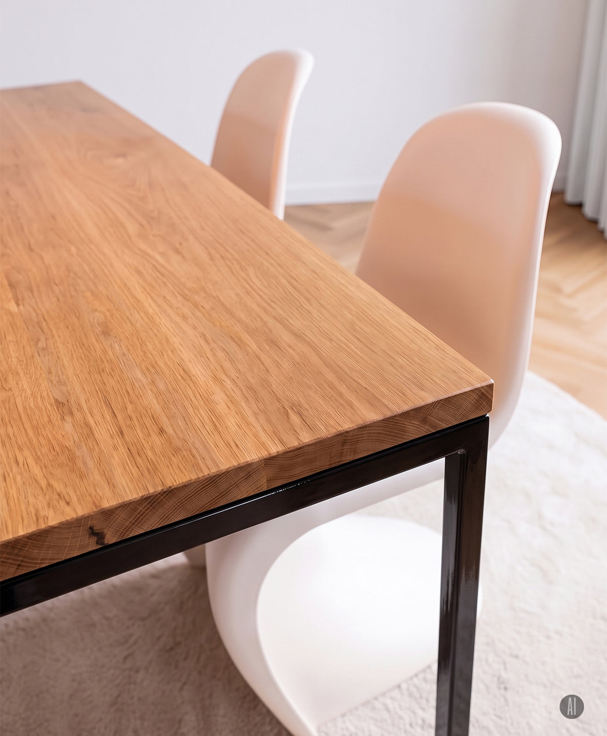 Tisch Massivholz & Stahlgestell ohne Mittelstrebe TALON