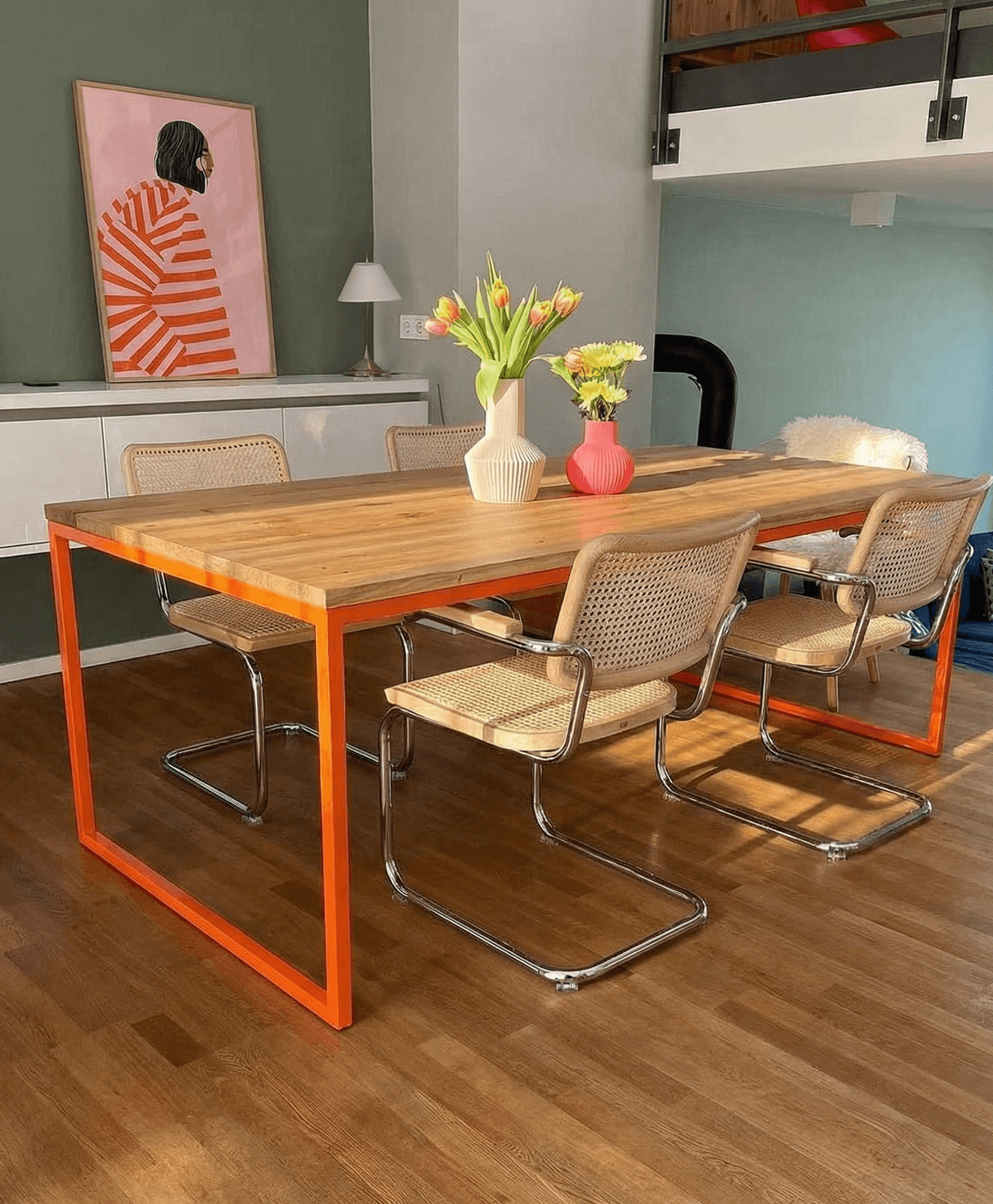 Esstisch Massivholz & Stahlgestell TALON ohne Mittelstrebe - Moodbild im Esszimmer