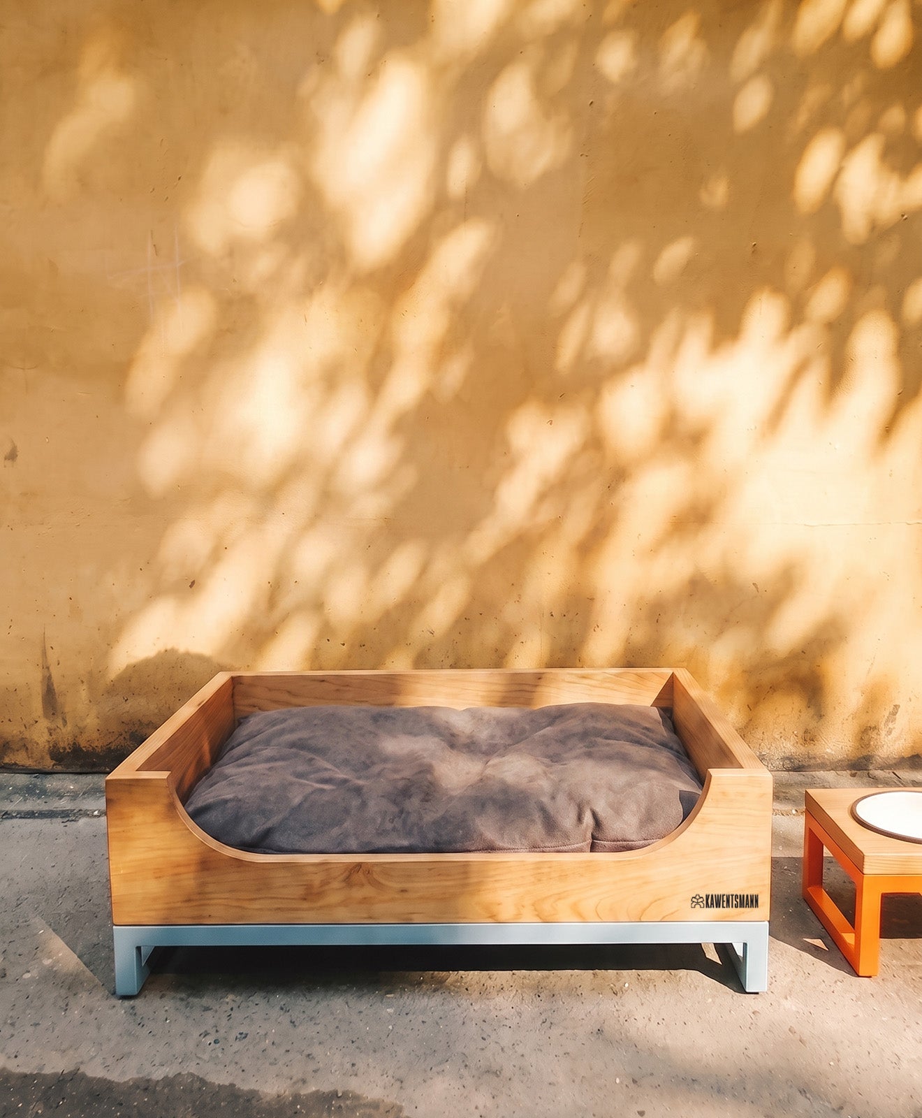 Hundebett aus Holz (Eiche) & Stahlgestell FIRCHE