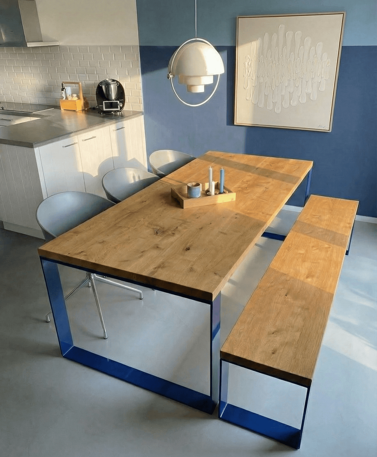 Esstisch Massivholz & Stahlgestell PANIBENGEL - Moodbild im Esszimmer