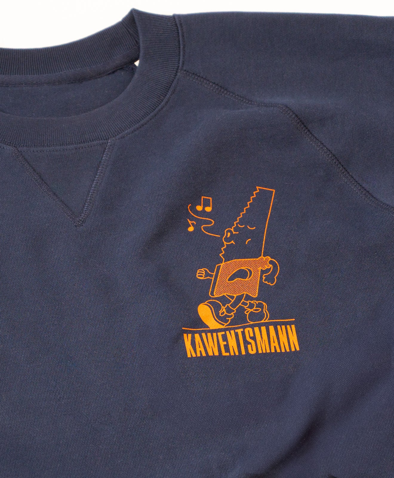 Sweatshirt in Dunkelblau Daily Grind Detail