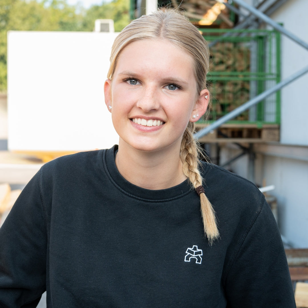 Teammitglied Lina - Auszubildende Tischlerin