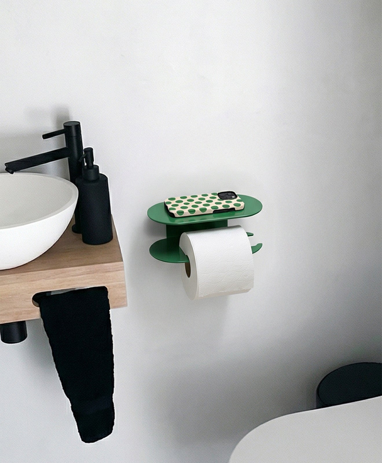 Toilettenpapierhalter ohne Bohren mit Ablage ORBI im Gäste-WC